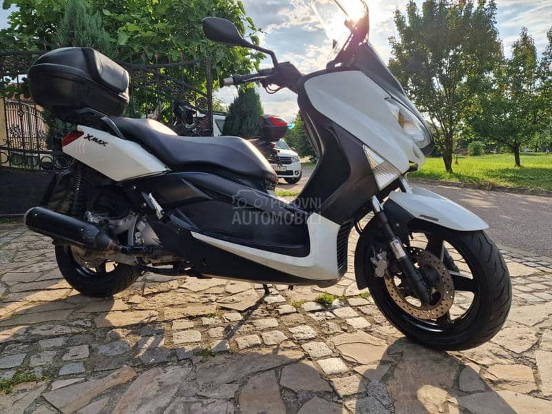 Yamaha xmax