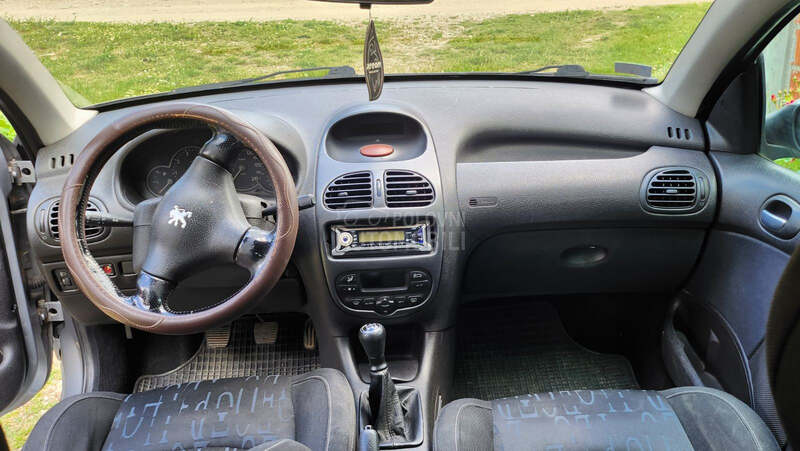 Peugeot 206 1.6
