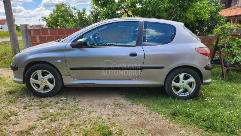 Peugeot 206 1.6