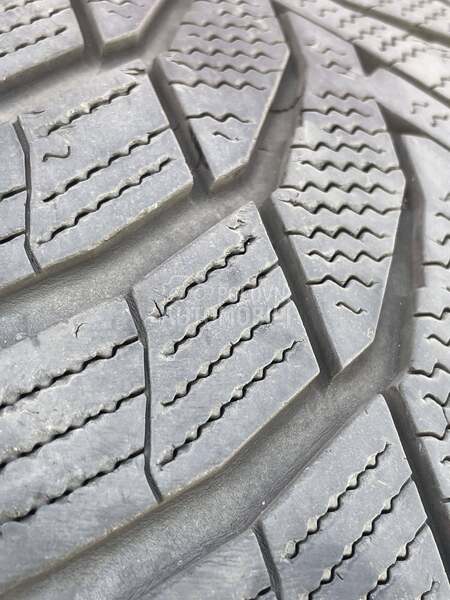 Nexen 255/45 R18 Letnja