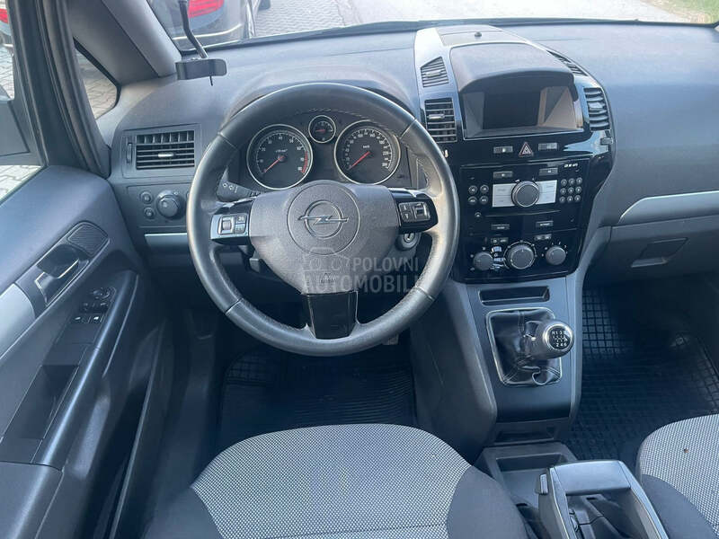 Opel Zafira 