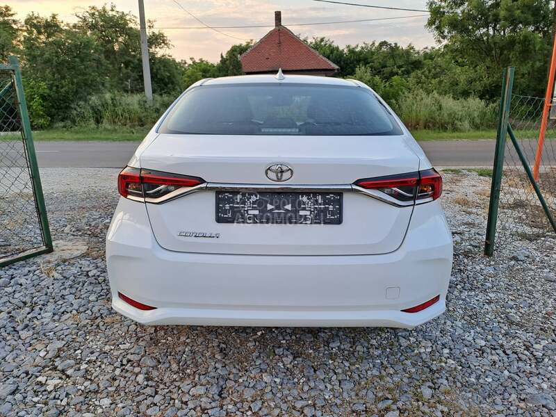Toyota Corolla 1.5 Luna