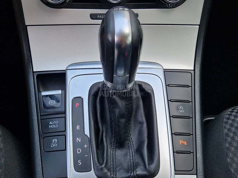 Volkswagen Passat B7 2.0 TDI DSG HIGHLINE