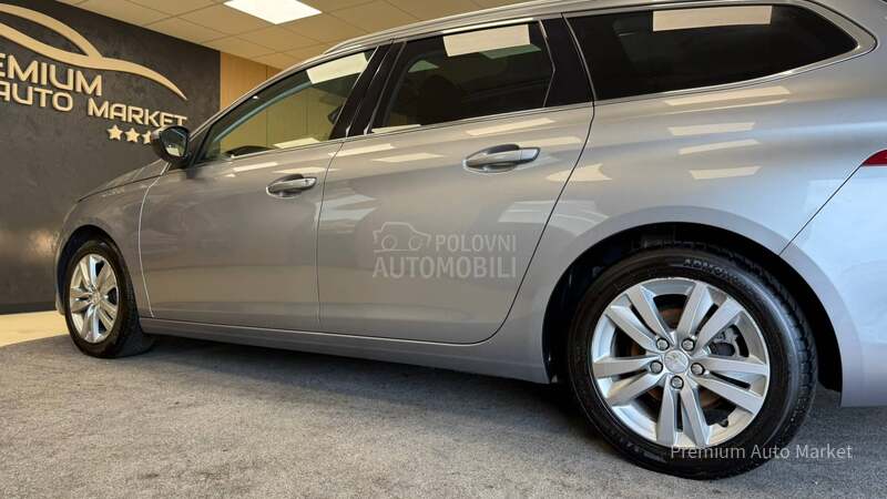 Peugeot 308 //1.6 HDI/PANO/FUL