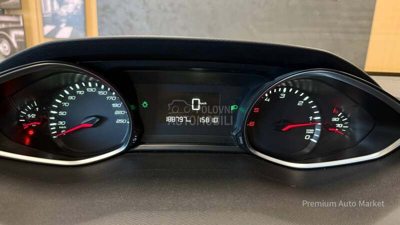 Peugeot 308 //1.6 HDI/PANO/FUL