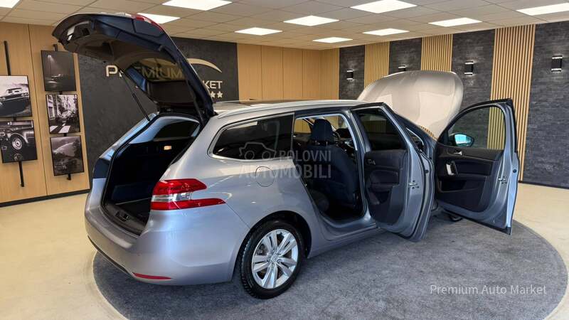 Peugeot 308 //1.6 HDI/PANO/FUL