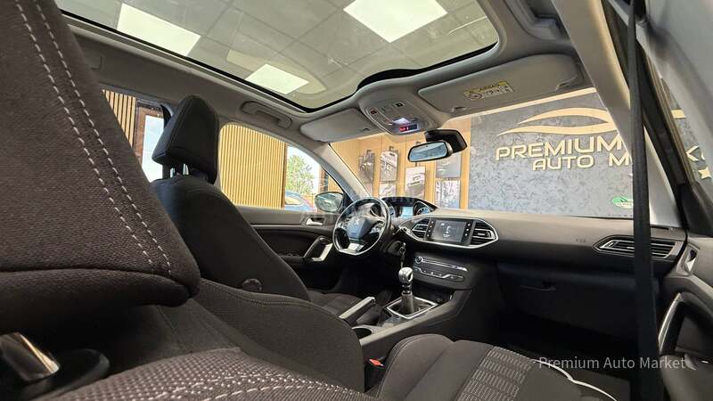 Peugeot 308 //1.6 HDI/PANO/FUL