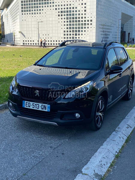 Peugeot 2008 1.2 GT LINE