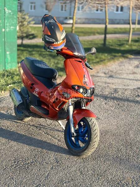Gilera runner
