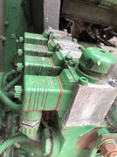 John Deere 1177