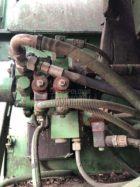John Deere 1177