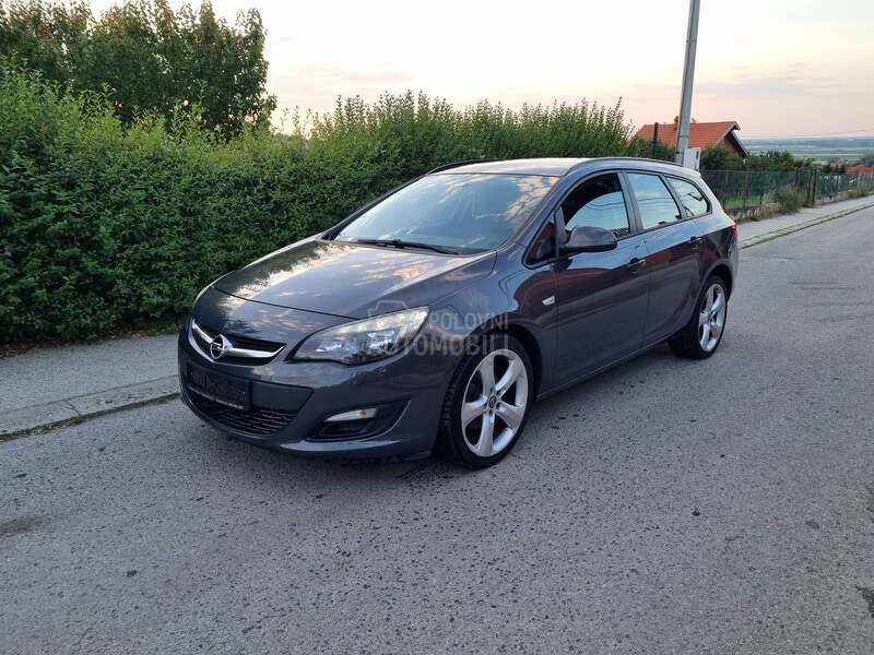 Opel Astra J 