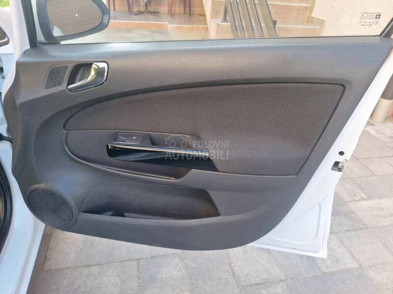 Opel Corsa D 1.4/16v/Švajcarska