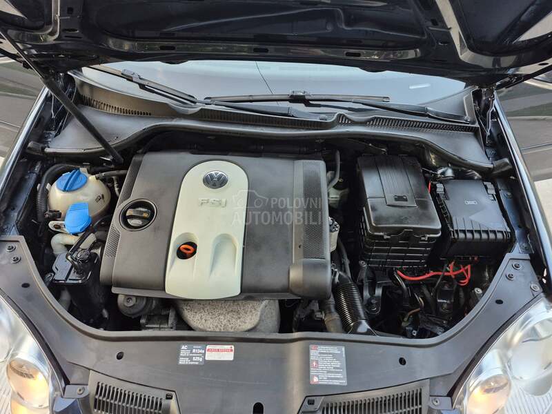 Volkswagen Golf 5 1.6 FSI T.O.P