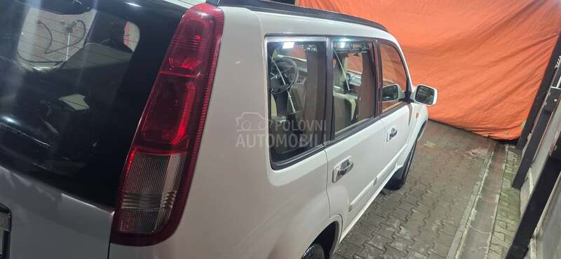Nissan X-Trail 2.0