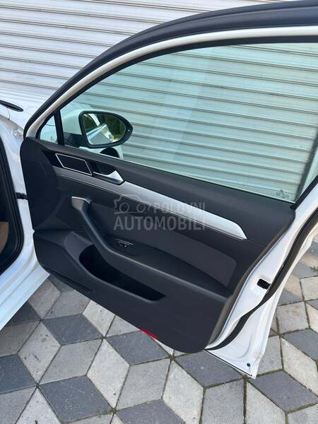 Volkswagen Passat B8 Salonsko stanje