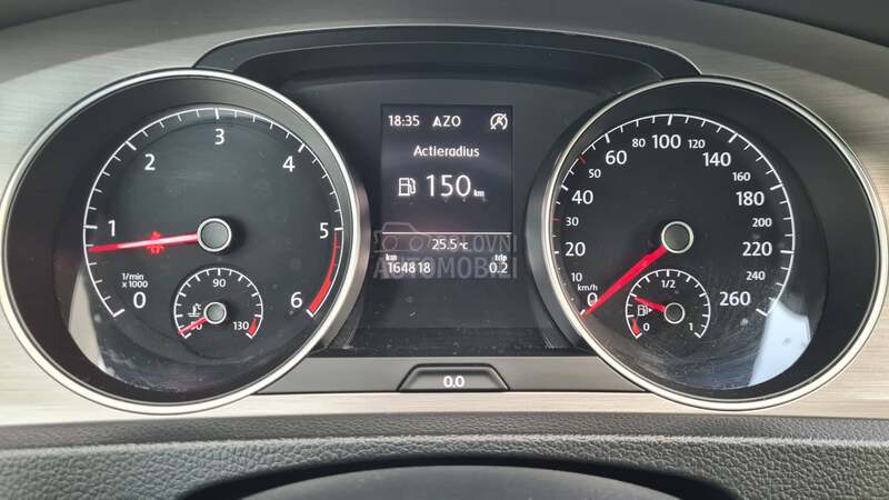 Volkswagen Golf 7 1.6TDI  BLUEMOTION