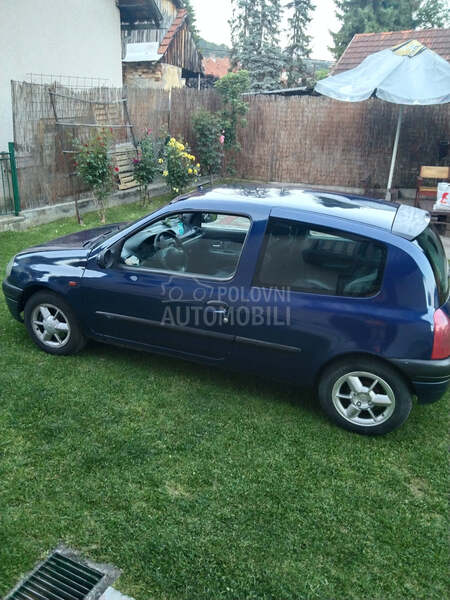 Renault Clio 