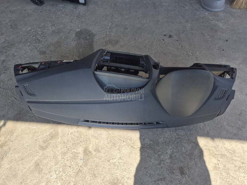 F20 Tabla sa airbegom F20