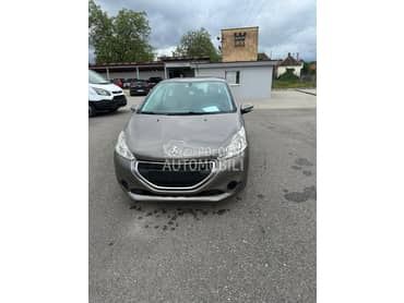 Peugeot 208 1.4 i
