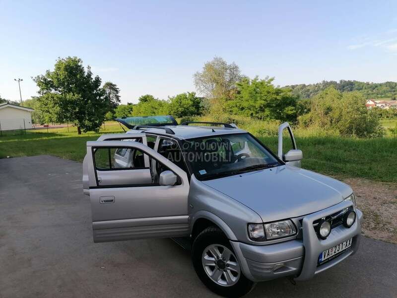 Opel Frontera 2.2 DTI