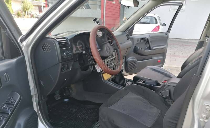 Opel Frontera 2.2 DTI