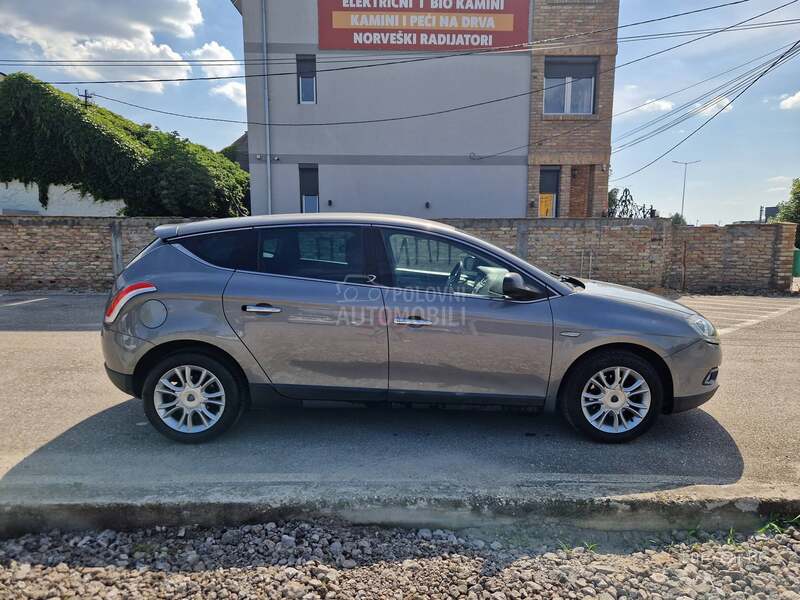 Lancia Delta A K C I J A