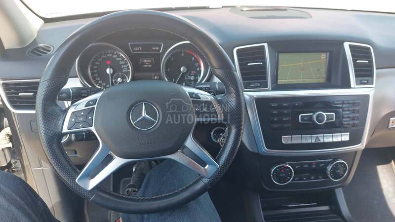 Mercedes Benz ML 350 BLUETEC 4 MATIC