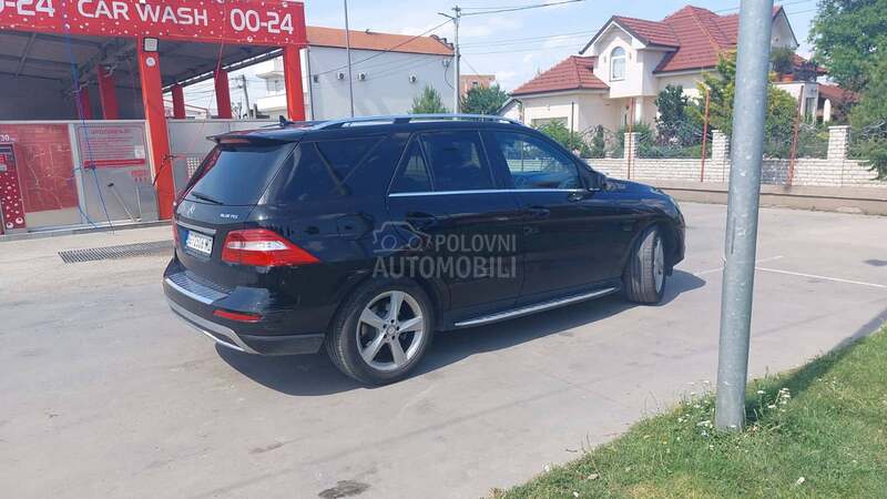 Mercedes Benz ML 350 BLUETEC 4 MATIC