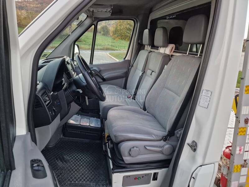 Volkswagen CRAFTER B KATEGORIJA