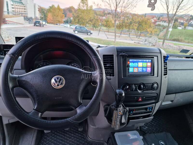 Volkswagen CRAFTER B KATEGORIJA
