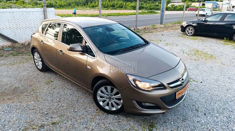 Opel Astra J 1.7cdti COSMO