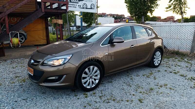 Opel Astra J 1.7cdti COSMO