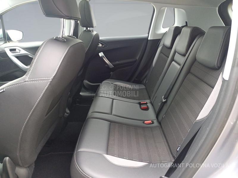 Peugeot 2008 1.2 ALLURE A/T PANO