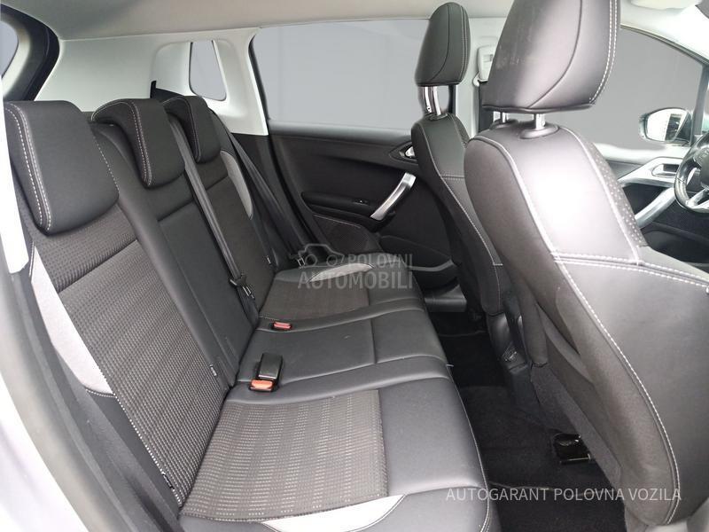 Peugeot 2008 1.2 ALLURE A/T PANO