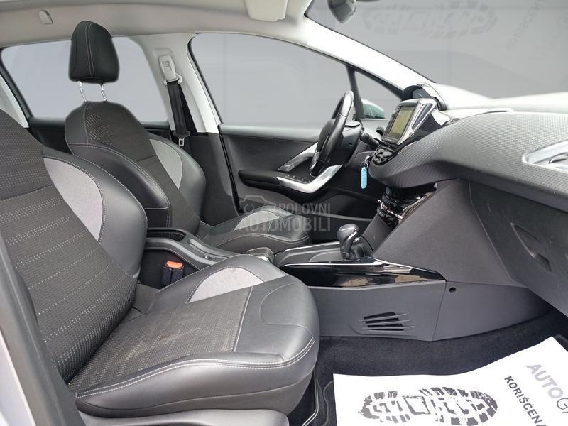 Peugeot 2008 1.2 ALLURE A/T PANO