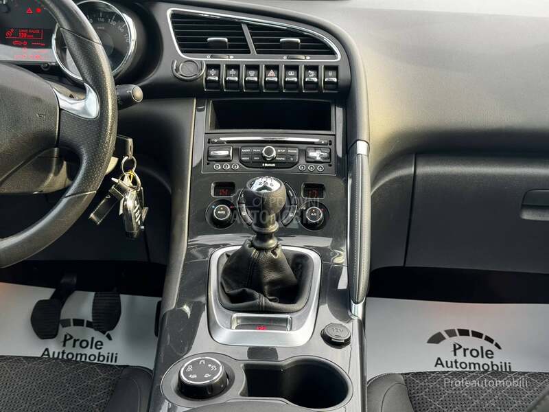 Peugeot 3008 1.6 A L L U R E