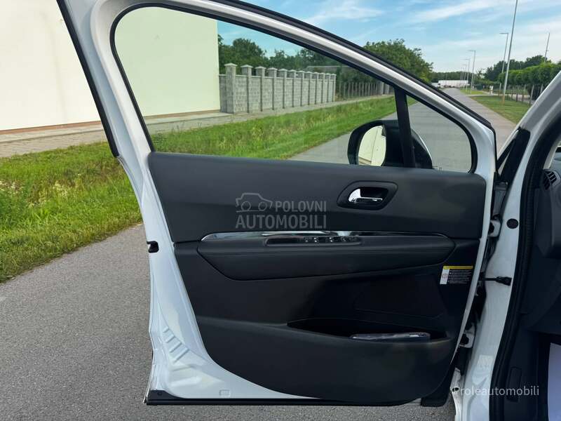 Peugeot 3008 1.6 A L L U R E