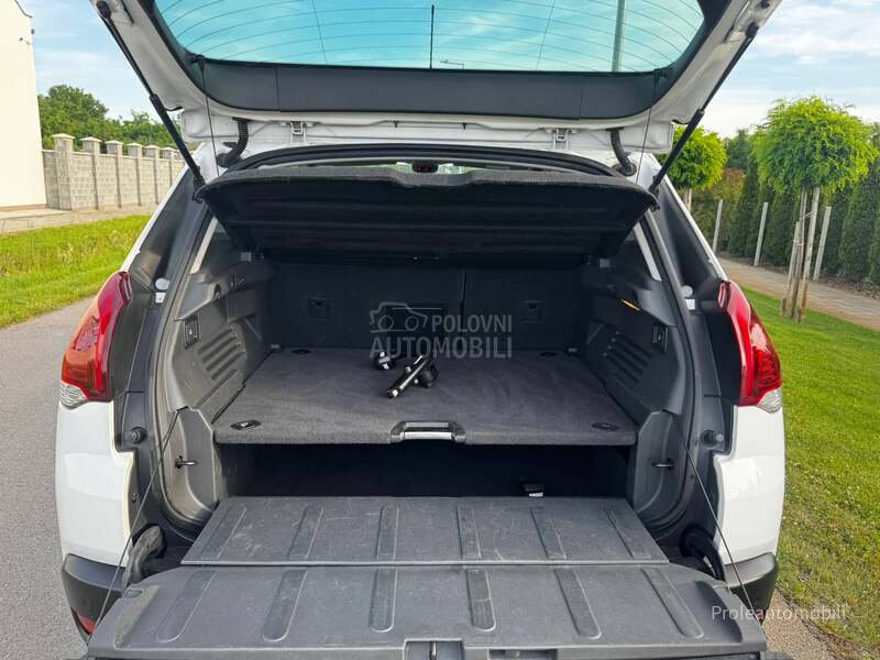 Peugeot 3008 1.6 A L L U R E
