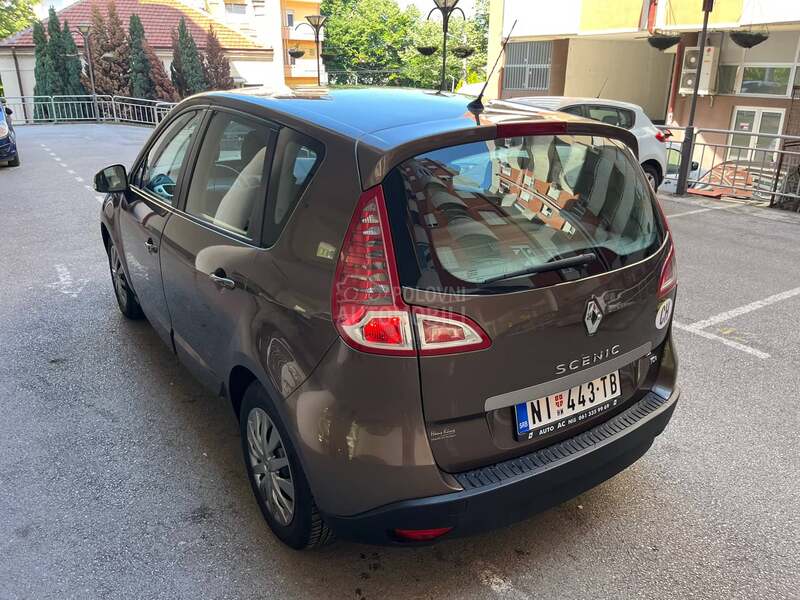 Renault Scenic 1.4i REGIST/ROVAN