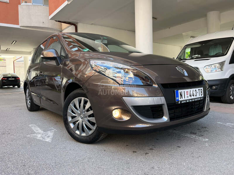 Renault Scenic 1.4i REGIST/ROVAN