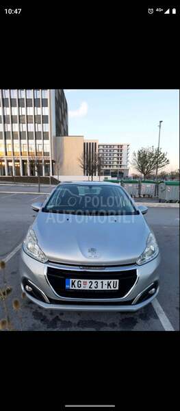 Peugeot 208 