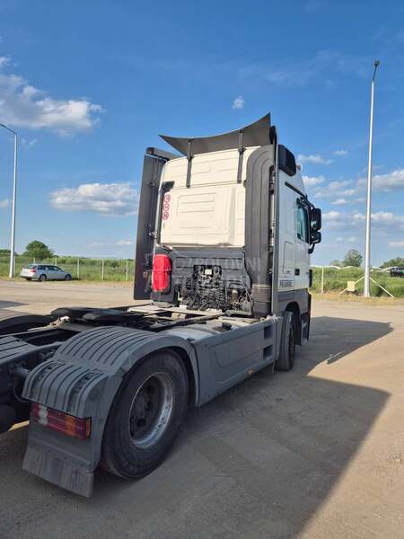 Mercedes Benz actros 1844