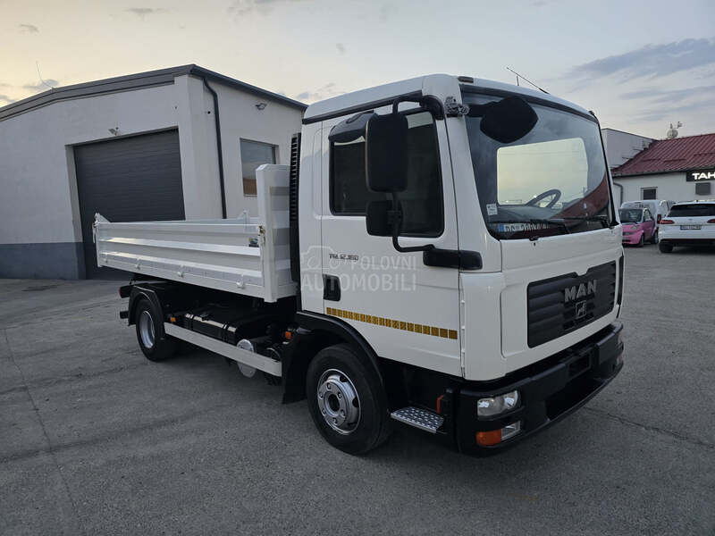 MAN 12  180