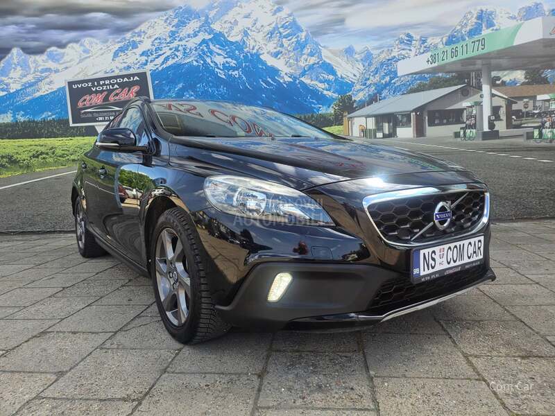 Volvo V40 D2  o r g .k m