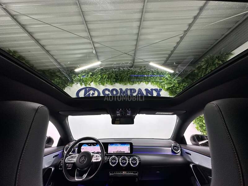 Mercedes Benz CLA 180 AMG LINE AUT PAN AMB