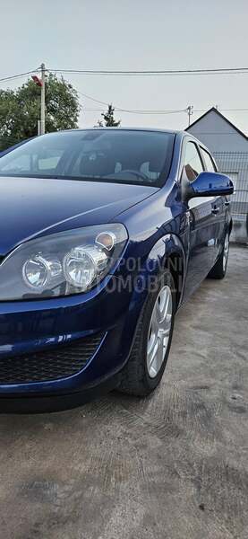 Opel Astra H 1.4B