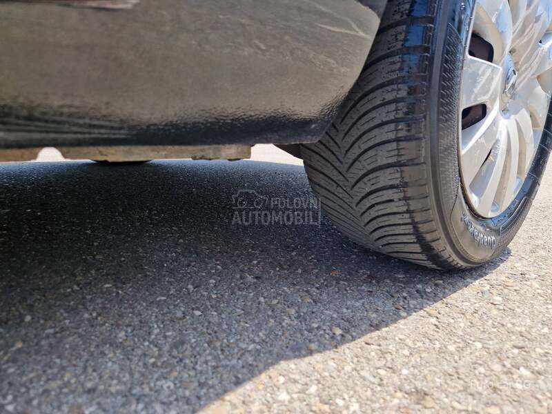 Opel Astra J za trgovce