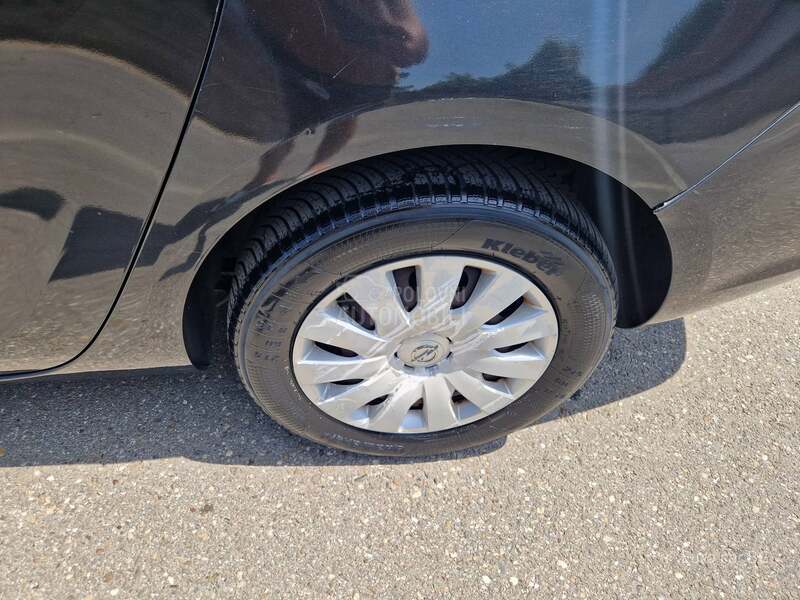 Opel Astra J za trgovce