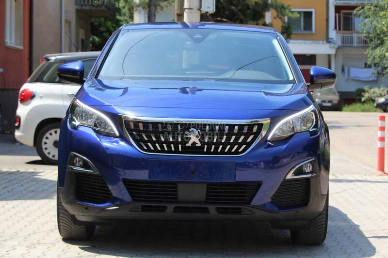 Peugeot 3008 1.2 PURETECH AUT